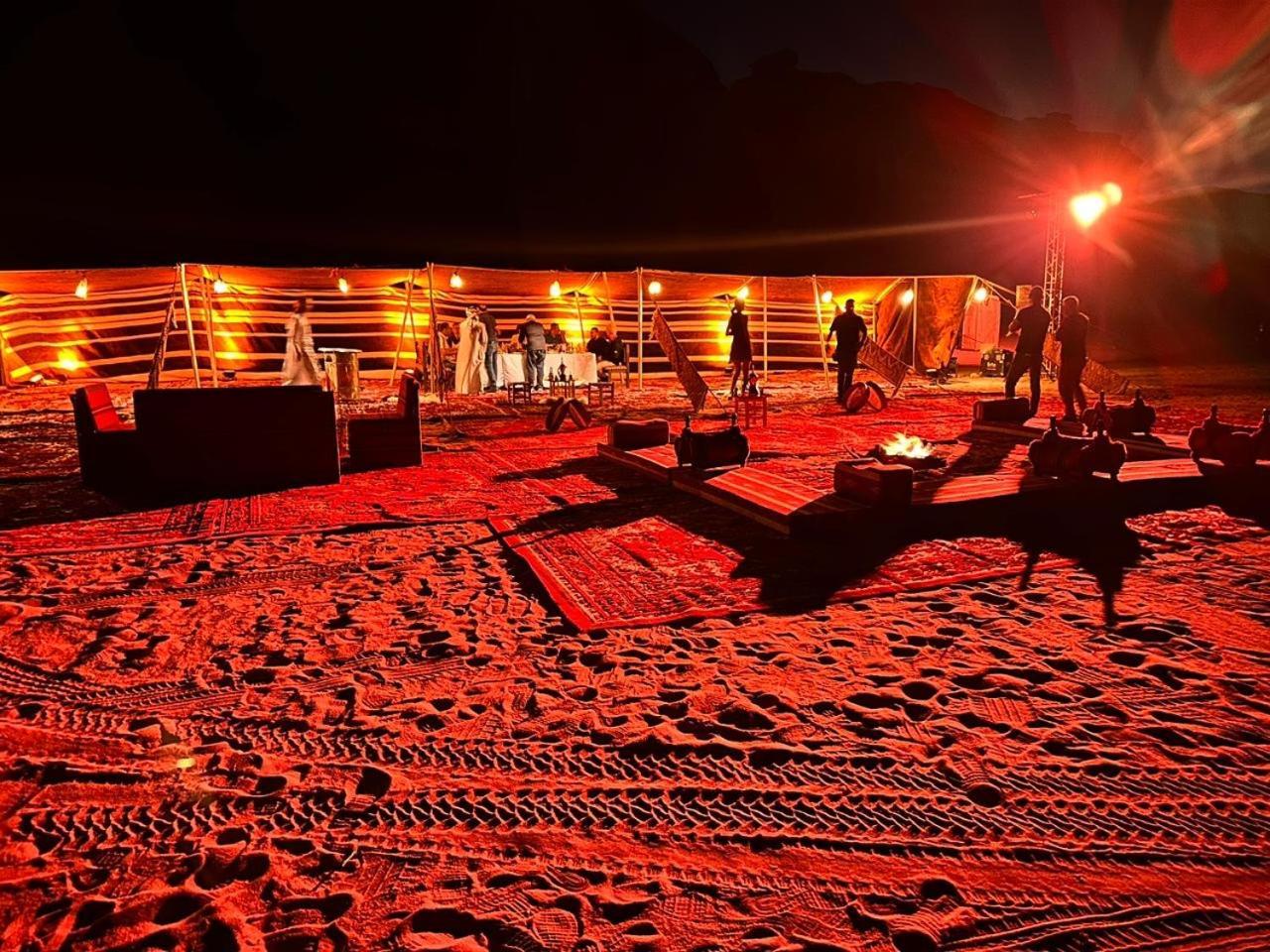 Wadi Rum Sky Camp Buitenkant foto