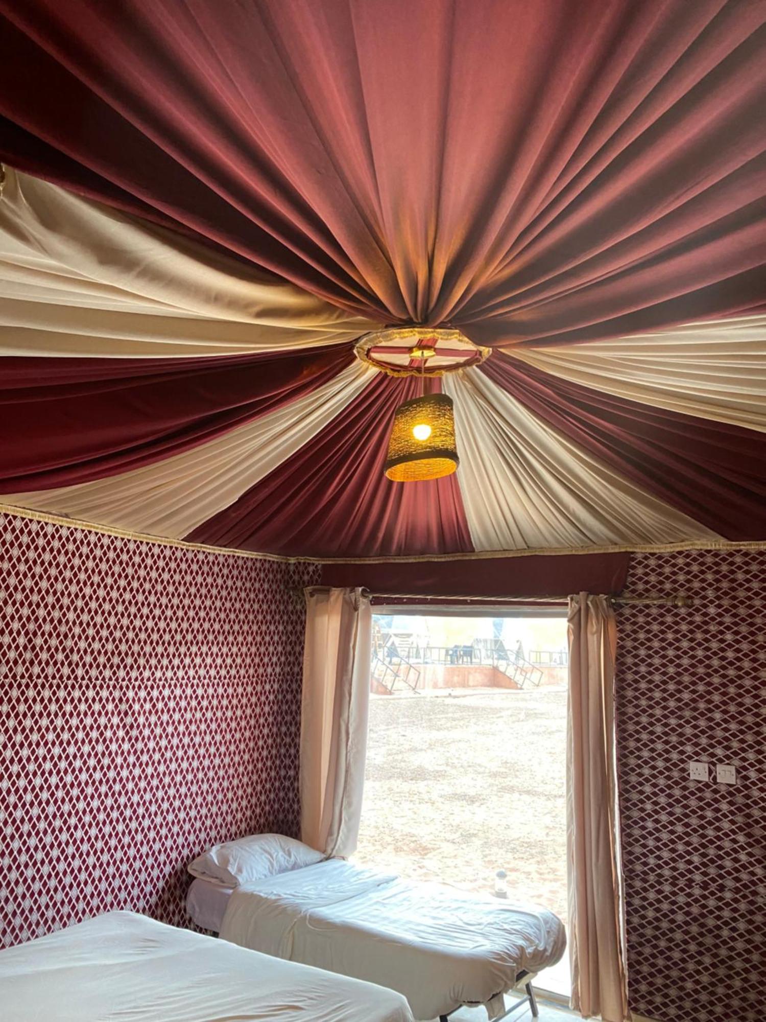 Wadi Rum Sky Camp Buitenkant foto