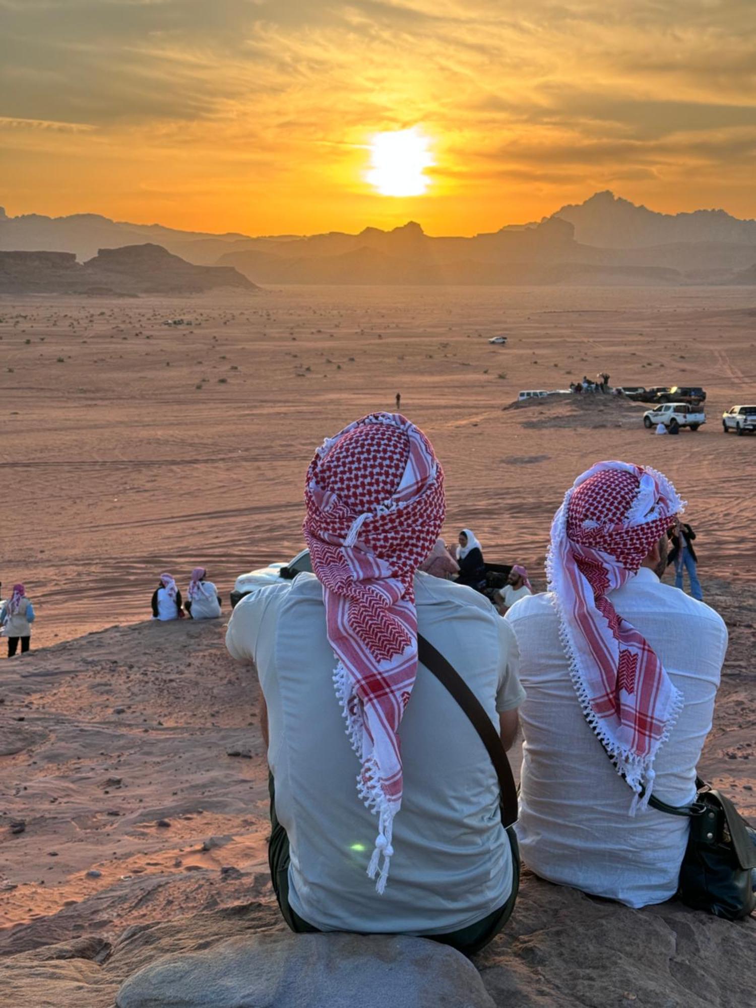 Wadi Rum Sky Camp Buitenkant foto